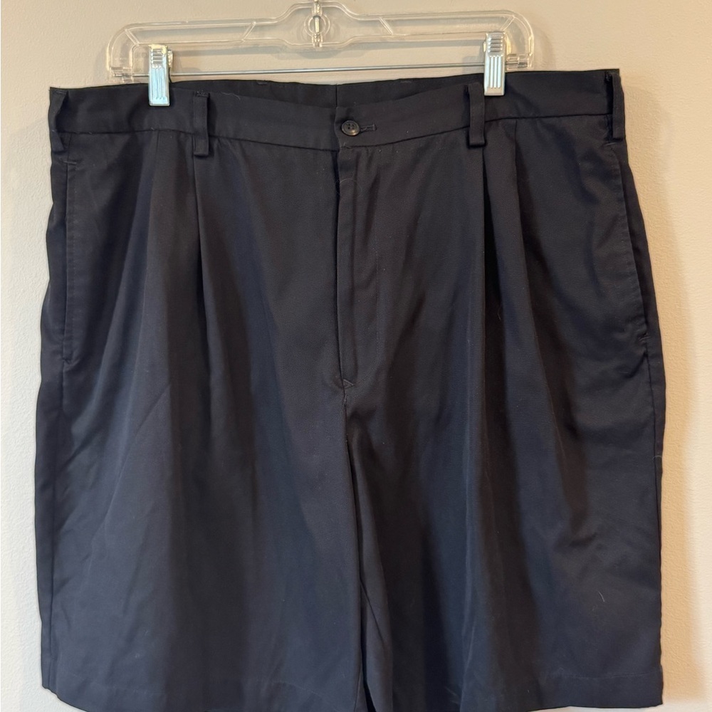 Bolle Golf Tech Black Pleated Men’s Shorts Sz 38 Preppy